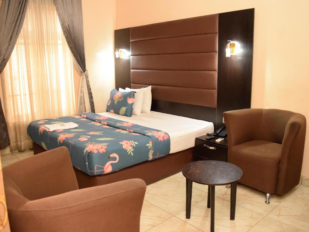 Bana Hotel & Suites Lagos Exterior foto