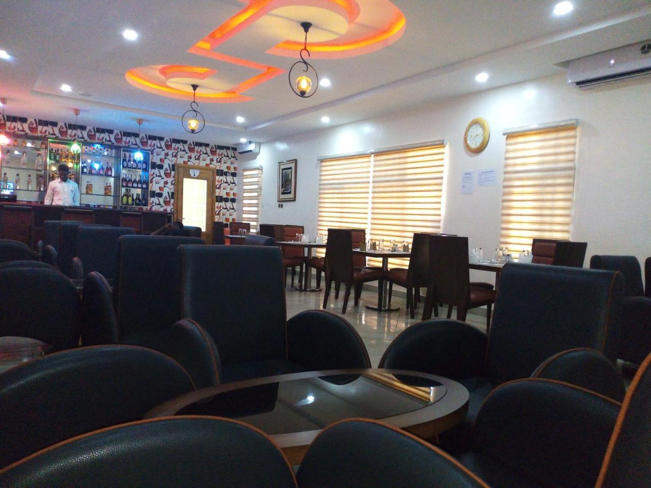 Bana Hotel & Suites Lagos Exterior foto